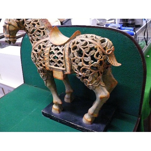 18 - LARGE CHUNAR HORSE SCULPTURE IN SOFT CINNAMON RED WITH A VERDE PATINA. 21