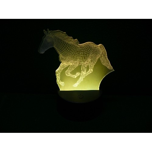 79 - USB 3D NIGHTLIGHT IN THE SHAPE OF A HORSE WITH BOX AND REMOTE CONTROL.