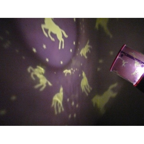 80 - UNICORN THEMED PROJECTOR LAMP WITH WHITE AND COLOUR SETTINGS.