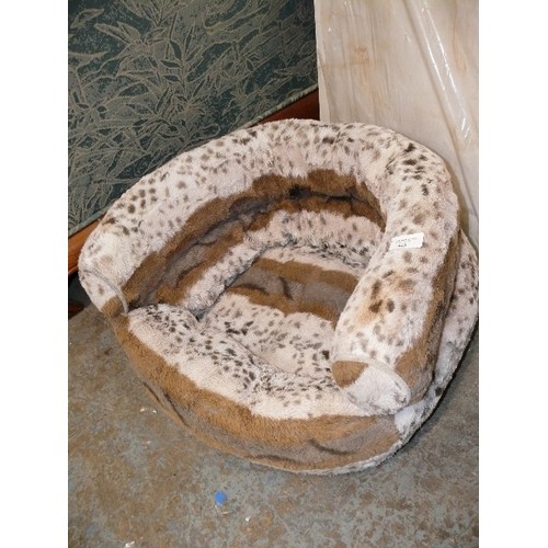 449 - ANIMAL PRINT DOG BED