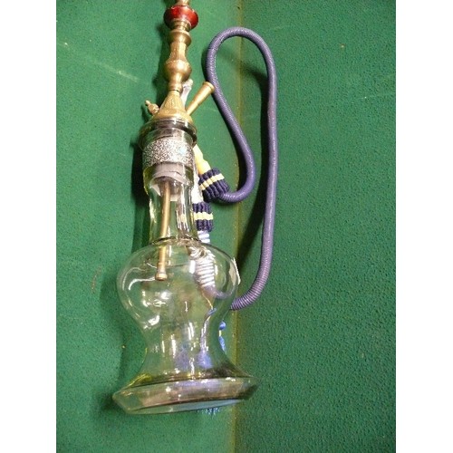 116 - LARGE DECORATIVE BRASS AND GLASS HOOKAH PIPE.