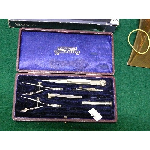 64 - A VINTAGE CRUMB TRAY, SET OF UNICORN DARTS, A DRAWING SET AND A PARKER FOUNTAIN PEN.