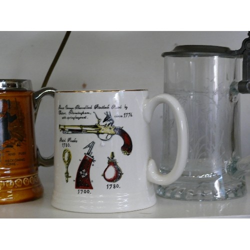 95 - AN ETCHED GLASS TANKARD WITH A PEWTER LID, TWO LORD NELSON POTTERY TANKARDS AND A DELFT BLUE TANKARD... 