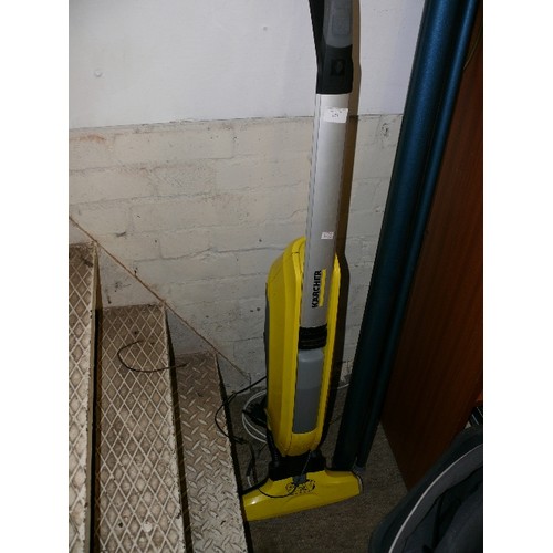 155 - UPRIGHT VACUUM CLEANER BY KARCHER.