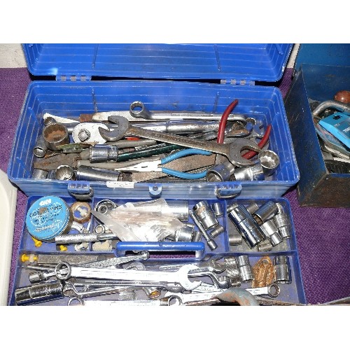 161 - PLASTIC TOOL BOX WITH A LARGE QUANTITY OF TOOLS SPANNERS, SOCKETS ETC.