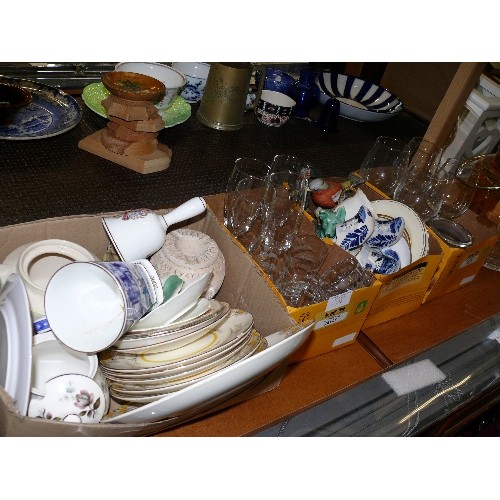 273 - A NICE SELECTION OF MIXED VINTAGE CHINA AND GLASSWARE INCLUDING DELFT AND RINGTONS.