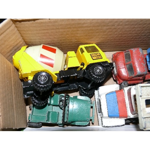 335 - A COLLECTORS TRAY OF MIXED MODEL CARS, LORRIES, TANKS AND OTHER VEHICLES INCLUDING DINKY AND MATCHBO... 