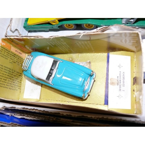 360 - MIXED COLLECTORS BOX OF CARS, LORRIES AND OTHER VEHICLES INCLUDING CORGI AND MATCHBOX.