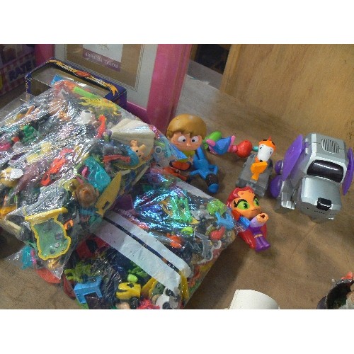 374 - TWO BAGS OF SMALL TOYS, ANIMAL, FIGURES AND CARS PLUS TIGER DOG AND OTHER LARGER FIGURES.