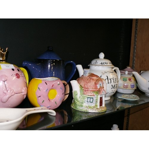 364 - NICE SELECTION OF MIXED AND NOVELTY TEAPOTS.