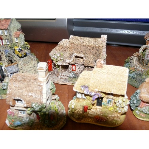 369 - A COLLECTION OF LILLIPUT LANE AND DANBURY MINT MODEL HOUSES.