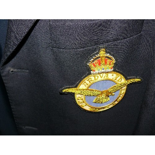 467 - AIRFORCE BLAZER WITH VETERAN BADGES (NO SIZE).