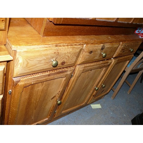 492 - SIDEBOARD IN 'FARMHOUSE' STYLE.