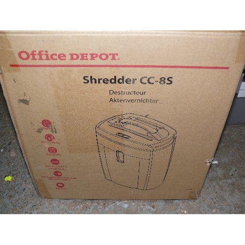 411 - BOXED OFFICE DEPOT SHREDDER CC-85