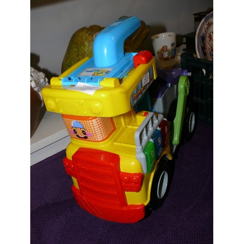 111 - VTECH DUMPER TRUCK PLASTIC TOY.