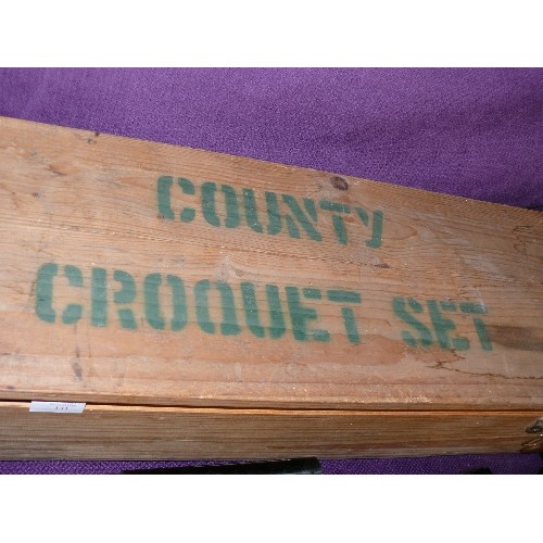 131 - LOVELY VINTAGE COUNTY CROQUET SET IN ORIGINAL BOX.