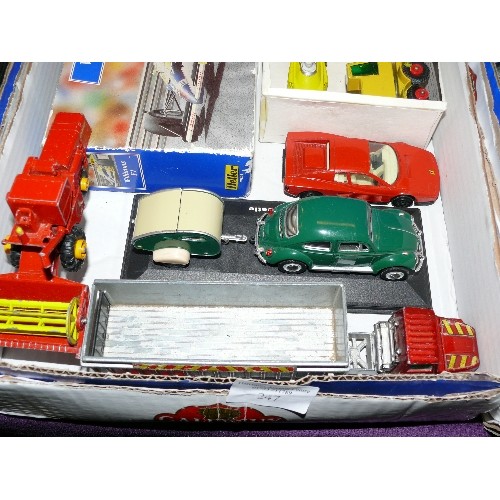 247 - A MODEL COLLECTORS BOX OF VARIOUS CARS AND OTHER VEHICLES INCLUDING HELLER, DINKY, MATCHBOX AND VOLK... 