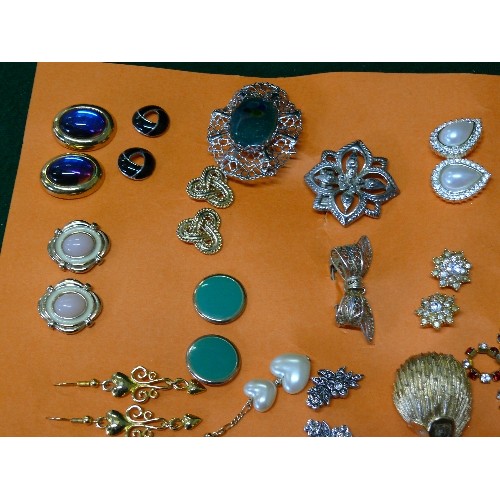 26 - A CARD OF COSTUME JEWELLERY.