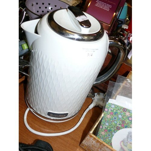 314 - A BREVILLE KETTLE