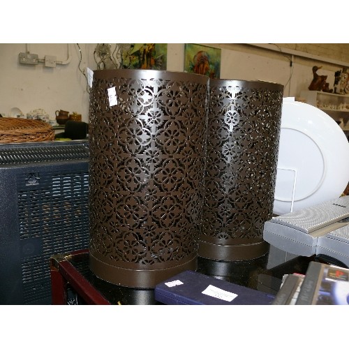 353 - A PAIR OF DECORATIVE FRETWORK TABLE LAMPS.