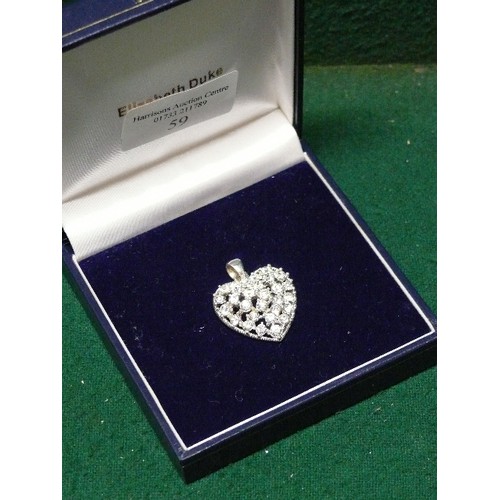 59 - BEAUTIFUL DIAMANTE HEART PENDANT.