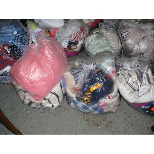 531 - FIVE BAGS OF MIXED CLOTHING.