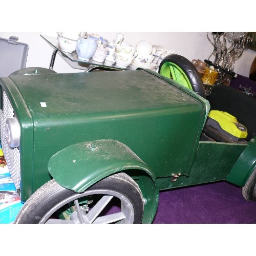 150 - BATTERY POWERED CHILD SPORTS CAR IN BRITISH RACING GREEN, RETRO STYLE.