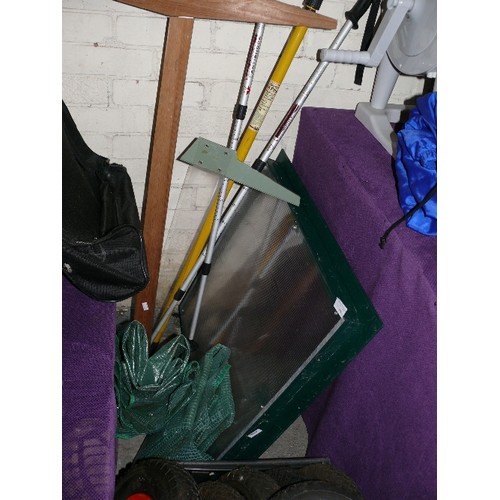 199 - MIXED LOT TO INCLUDE A COLD FRAME LID, A PAIR HIKING STICKS ETC.