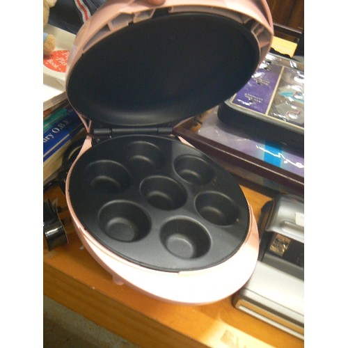 345 - A PINK MINI CUPCAKE MAKER BY SILVERCREST.