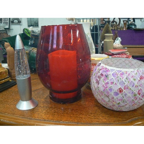 378 - GLASS BON BON DISH WITH LID, RED CANDLE JAR, MOSAIC TEALIGHT HOLDER AND A HIGHLY DECORATED POT.