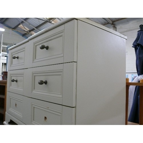 398 - PAIR OF THREE DRAWER BEDSIDE CHESTS IN WHITE (MATCH LOT 395).