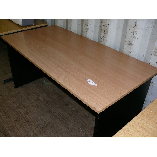 413C - DESK MEASURING 29 1/2