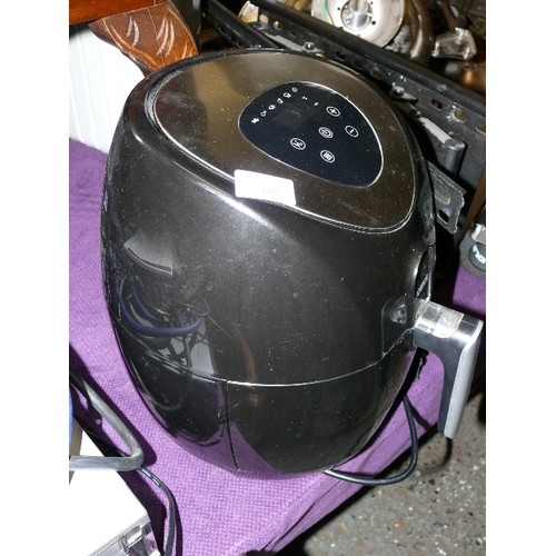 197 - TOWER DIGITAL 4.3 LITRE AIR FRYER.