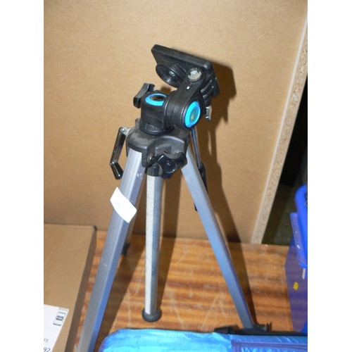 291 - A CAMERA TRIPOD