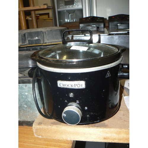 371 - A SLOW COOKER BY CROCK-POT.