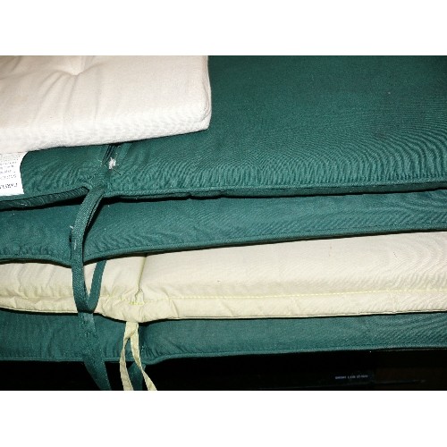 450 - FOUR GARDEN LOUNGER SEAT COVERS (THREE DARK GREEN, ONE LIGHT GREEN) AND A SEAT PAD.