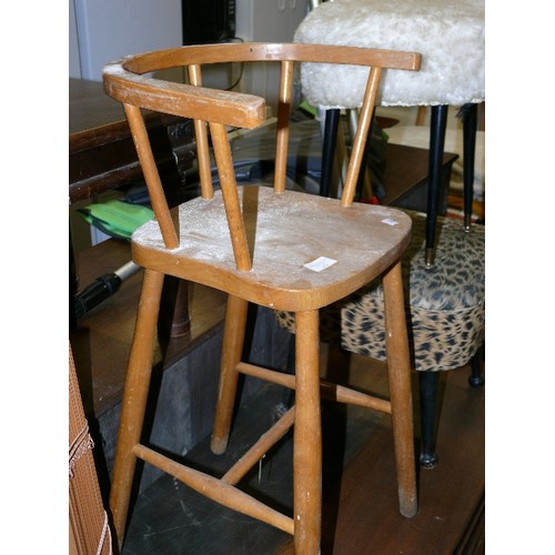 456 - CHILD'S WOODEN BAR STOOL WITH STICK BACK.