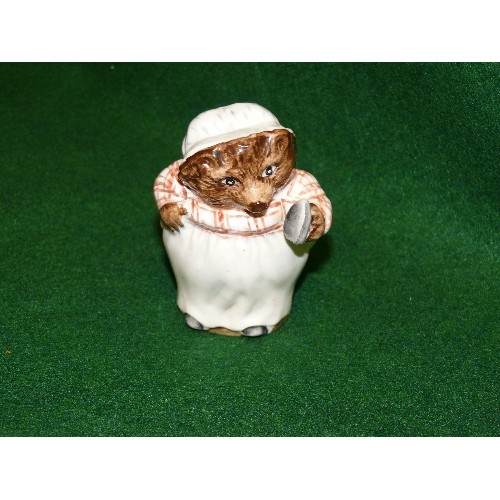 9A - A FIGURINE OF BEATRIX POTTER'S MRS TIGGY WINKLE BY BESWICK.