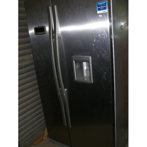 443A - BEKO - AMERICAN STYLE FRIDGE FREEZER, MODEL NUMBER GNEV221APX, DOUBLE DOORS WITH WATER DISPENSER.