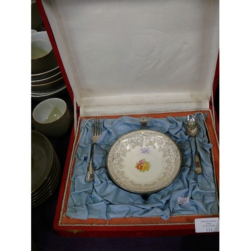 111 - VINTAGE CERAMIC BABY BOWL WITH SILVER PLATE WARMER PLUS FORK AND SPOON, ALL IN ORIGINAL BOX.