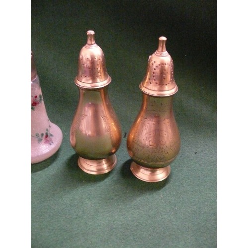 228 - COLLECTION OF FIVE VINTAGE SUGAR SHAKERS.