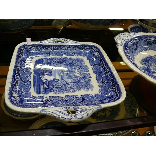 234 - LARGE QUANTITY OF MASONS VISTA DINNERWARE, SOME EARLY 20TH CENTURY.  INCLUDES LARGE TUREEN, TRIANGUL... 