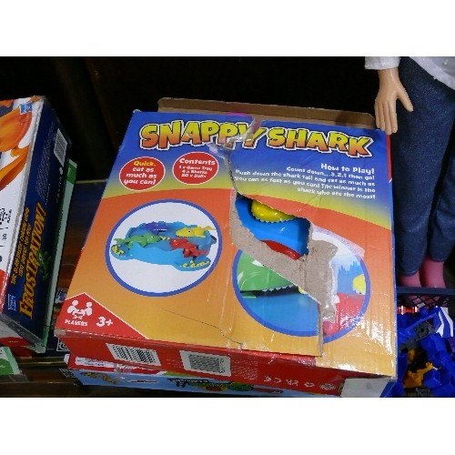 279 - A MIXED SELECTION OF YOUNGER CHILDREN'S GAMES.