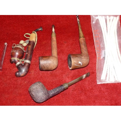 72 - A SELECTION OF VARIOUS PIPES ETC.