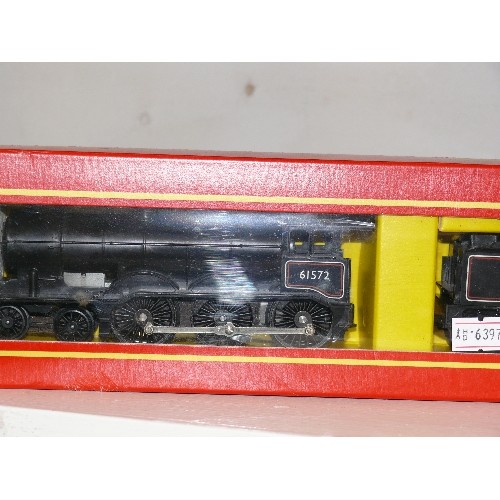 97 - A TRI-ANG HORNBY R150S LOCO AND TENDER '61572', IN ORIGINAL BOX.