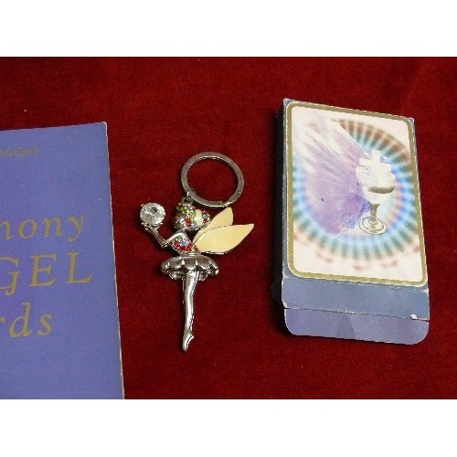 109 - A MIXED COLLECTION OF ANGEL AND CRYSTAL ITEMS.