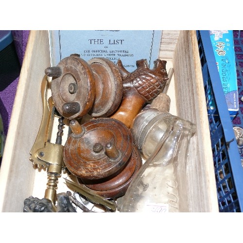 70 - A TRAY OF MIXED VINTAGE COLLECTABLES INCLUDING FISHING REELS, BABY'S BOTTLE, SCALES, BOTTLE OPENERS ... 