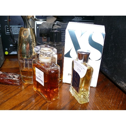 320 - A SELECTION OF PERFUME INCLUDING CHANEL NO 5, PACO RABANNE AND ESTEE LAUDER.