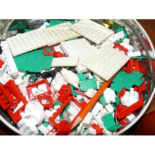 348 - A VINTAGE QUALITY STREET TIN OF LEGO TYPE BUILDING BLOCKS.