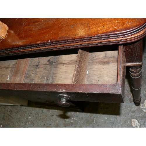 413 - CONSOLE TABLE IN FLAMED MAHOGANY.